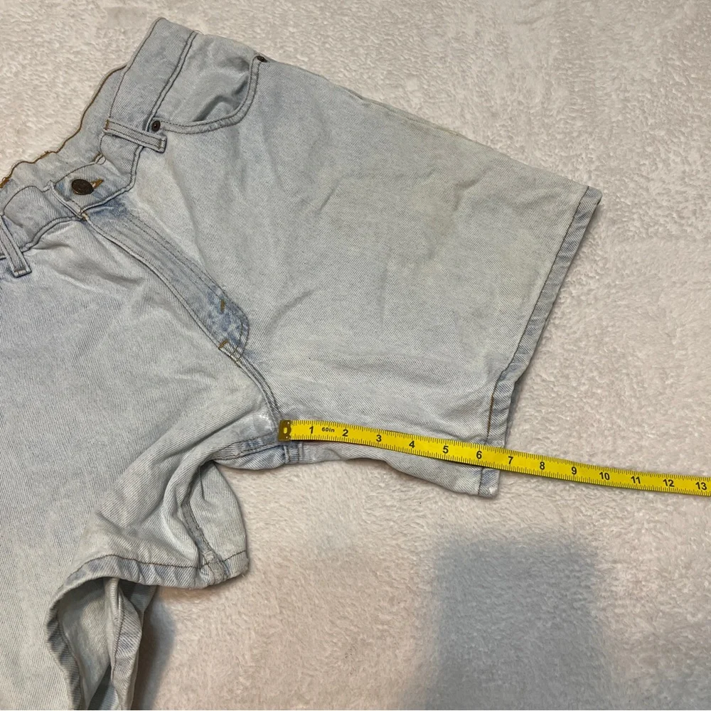 Vintage Levi's 90's Light Wash 550 Relaxed Fit Long Denim Jean Shorts Women's 13